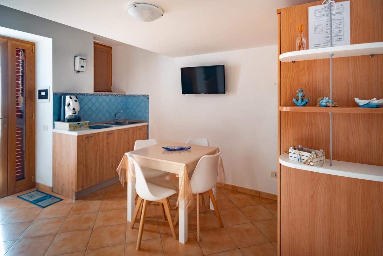 Casa Vacanze "Il Baffo E Il Mare" Cetara Esterno foto